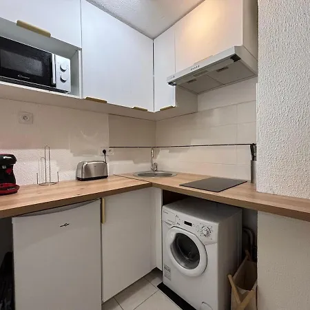 Apartment With Pool And Tennis